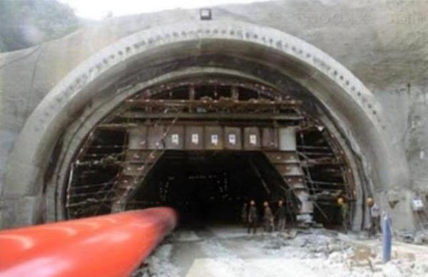 隧道項目逃生管道